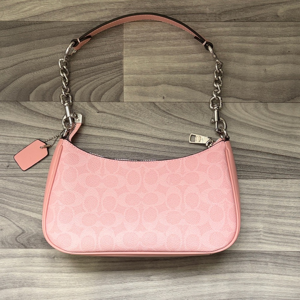 Coach Teri Shoulder Bag Dusty Pink - Picture 2 of 6